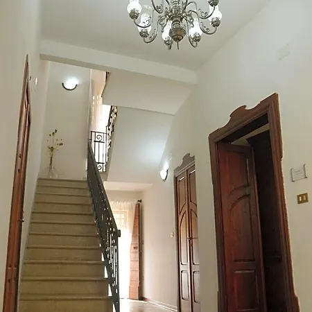 Casa Cabras Bed & Breakfast 3*